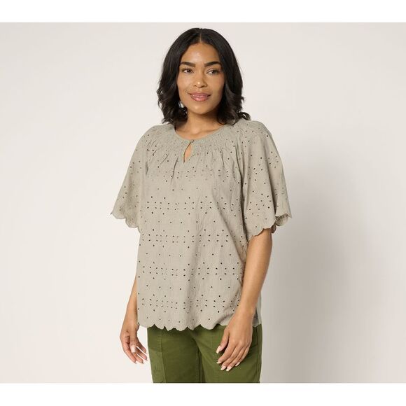 Gloria Vanderbilt Tops - Gloria Vanderbilt Women's Top Sz M 100% Cotton Eyelet Sandalwood A689564